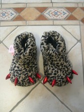 Drôles de chaussons en pattes