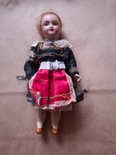 PETITE POUPEE UNIS FRANCE 301