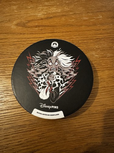 Pin jumbo cruella - jumbo,