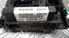 BOITIER FUSIBLES Peugeot 307