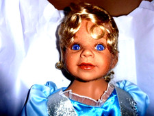 ASHTON DRAKE/MONIKA PETER