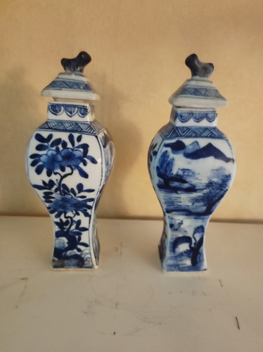 Paire vases couverts - de,