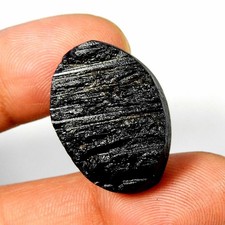 Cabochon tourmaline noire