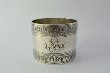 Rond de serviette en argent /