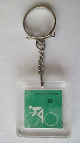 Porte clé 1972 jeux - clé,,