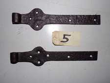 Pentures, charnières,  anciennes en fer forgé