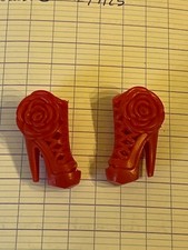 CHAUSSURES ROUGES POUR POUPEE