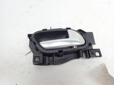 POIGNEE INTERIEURE PORTE AVANT