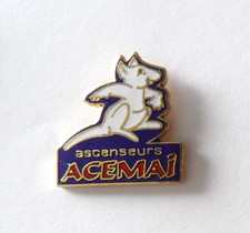 RNT AA/ Pin's ascenseurs