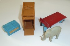 CORGI TOYS LAND ROVER Cage