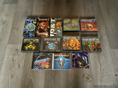 Lot cds vhs - de, et