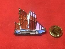 pins BISQUINE signé Doré a l or fin. bateau pêche LA MANCHE voilier navire Franc
