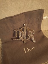 Broche Dior
