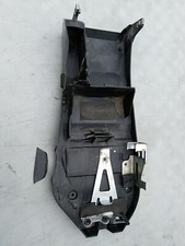 passage roue arriere bac batterie kawasaki z 750 z750 750z 2007 2008 2009