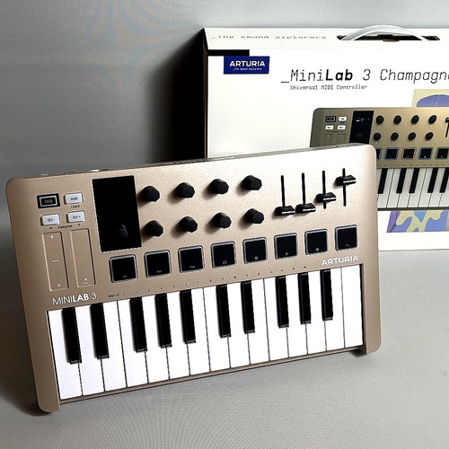 Arturia minilab champagne - arturia,