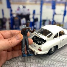 Diorama Garage À Échelle 1:18 Service De Voiture Mécanicien Moteur