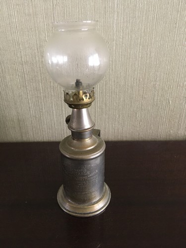 Tres ancienne lampe petrole - lampe,