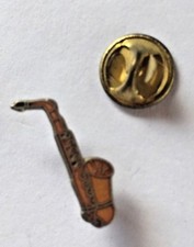Vintage LAPEL PIN  MUSIC
