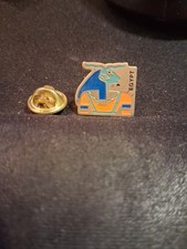 Pin's PINS médaille thème