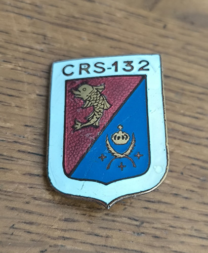 Insigne obsolète crs 132 - insigne,