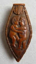 Tabatière flacon noix de