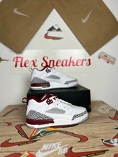 Baskets basses Jordan Spizike