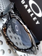 Lunettes de soleil Monster Dog Tribal Oakley limitées