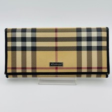 Portefeuille long Burberry