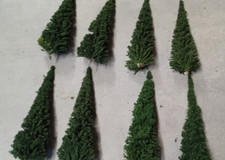 HO LOT DE 8 GRANDS SAPINS LONGUEUR 20 CMS POUR DECORS  NO FALLER