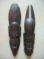 Lot de 2 masques africains en bois lourd sculpté de 27,7 cm et 26,1 cm