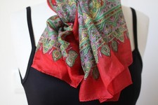 grand carré foulard - 100% soie - 100 x 100 cm - motif cachemire - TBE