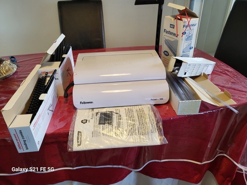 Perforelieuse fellowes - fellowes,