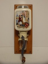 moulin à café ancien mural