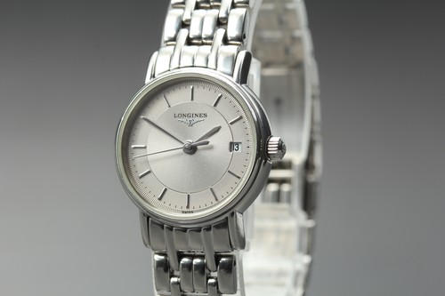 Presque comme neuve - [], montre