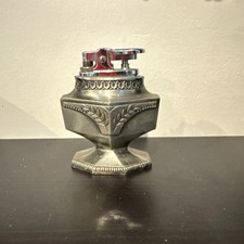 Ancien briquet de table Rond