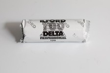 PELLICULE FILM-ILFORD DELTA 100 NEGATIF NOIR ET BLANC 2006--100 ASA FORMAT 120--