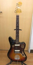 Guitare électrique FENDER