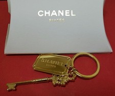 CHANEL Suite Porte-clés Charm