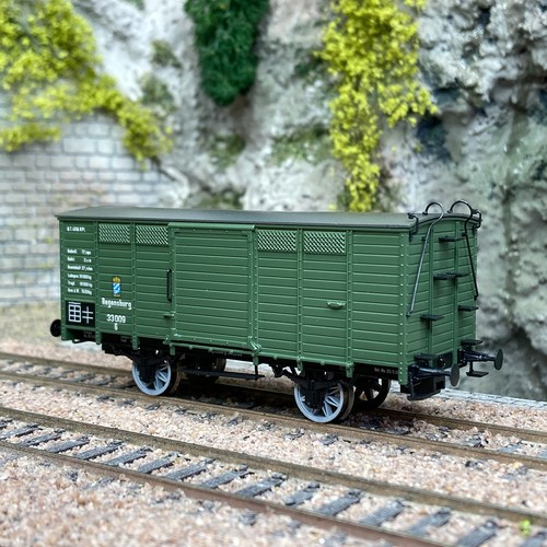Wagon couvert type - , 2