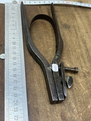 Outil ancien old tool pince - ancien,