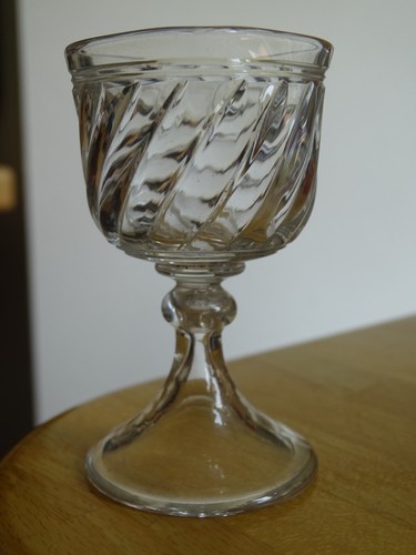 Baccarat ancien verre a - 1,