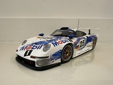 Porsche 911 GT1 (993) #25 Mobil 1 1:18 - UT Models - Modèle Collector - Rare