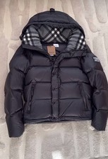 Burberry Puffer Jacket 🎄
