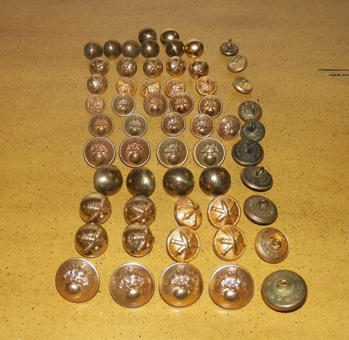 Ancien lot boutons - 58,