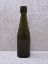M3SNE8 - Bouteille De Bière En Verre Vert Antique - Vintage - Publicité