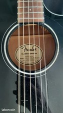 guitare électronique accoustique Fender Noire
