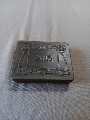 Ancienne boite publicitaire - boite,