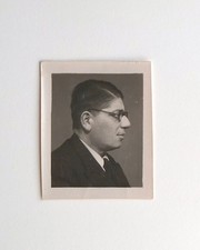 Homme profil visage lunettes