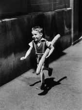 Petit Parisian (Boy Running
