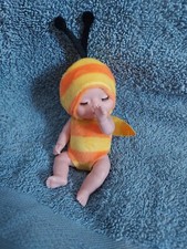 Mini adorable poupée en